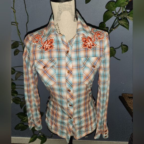 Vigoss Tops - 3/30.00. Vigoss western shirt